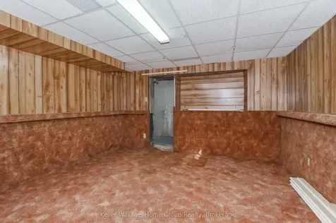 585 Street David Street N Centre Wellington ON N1M 2K5