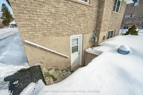 585 Street David Street N Centre Wellington ON N1M 2K5