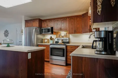 152 Fairway Drive Callander ON P0H 1H0