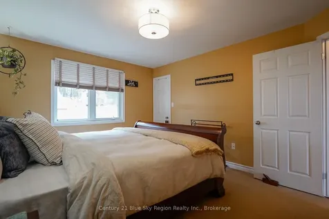 152 Fairway Drive Callander ON P0H 1H0