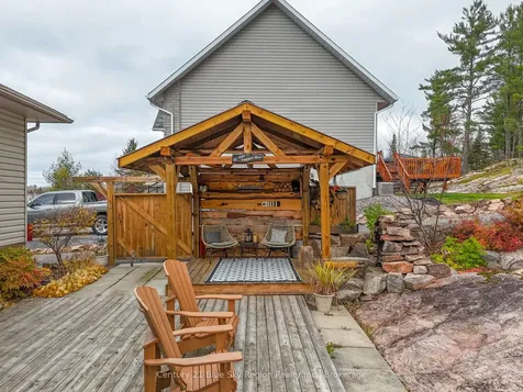 152 Fairway Drive Callander ON P0H 1H0