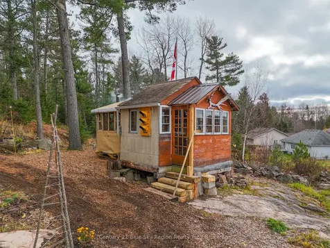 152 Fairway Drive Callander ON P0H 1H0