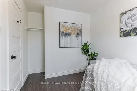 48 Seventh Avenue Brantford ON N3S 1B4