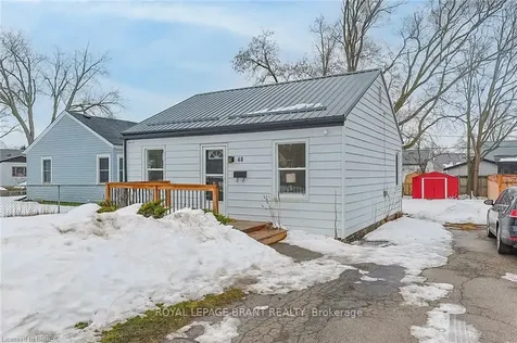 48 Seventh Avenue Brantford ON N3S 1B4