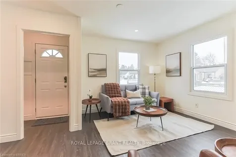 48 Seventh Avenue Brantford ON N3S 1B4