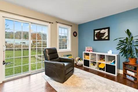 48 Victoria Street Dysart Et Al ON K0M 1S0