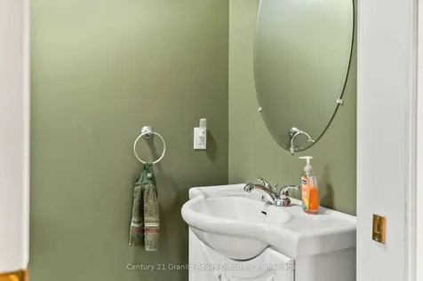 48 Victoria Street Dysart Et Al ON K0M 1S0