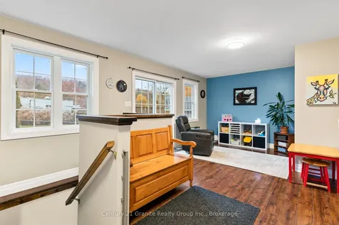 48 Victoria Street Dysart Et Al ON K0M 1S0