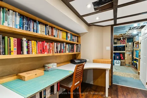 48 Victoria Street Dysart Et Al ON K0M 1S0