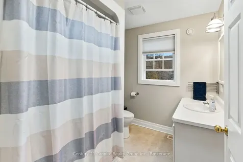 48 Victoria Street Dysart Et Al ON K0M 1S0