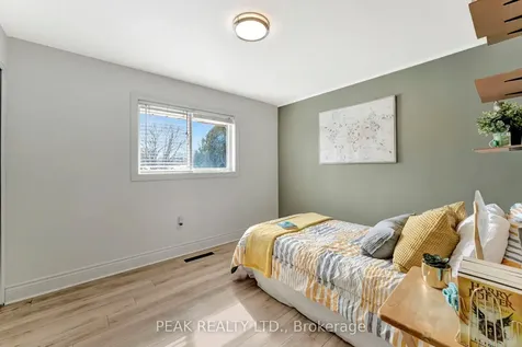 21 Seneca Crescent Brantford ON N3R 1K3