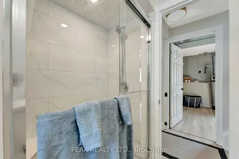 21 Seneca Crescent Brantford ON N3R 1K3