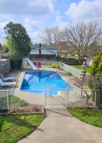 21 Seneca Crescent Brantford ON N3R 1K3