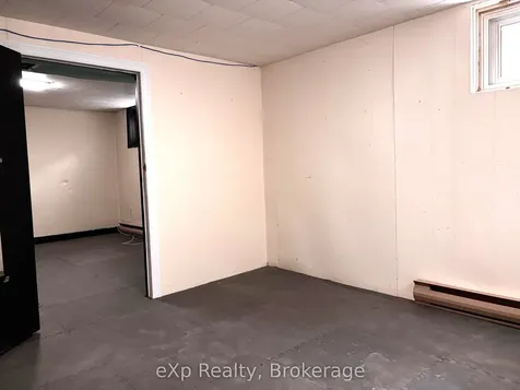 11 Elizabeth Street Brockton ON N0G 2V0