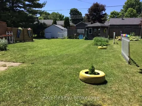 11 Elizabeth Street Brockton ON N0G 2V0