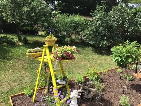 11 Elizabeth Street Brockton ON N0G 2V0