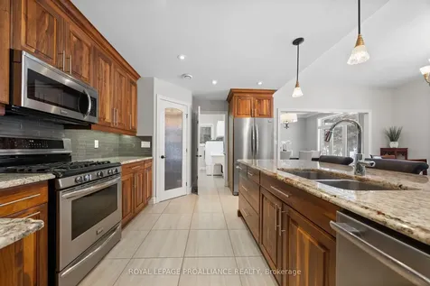 18 Windwhisper Drive Belleville ON K0K 2V0