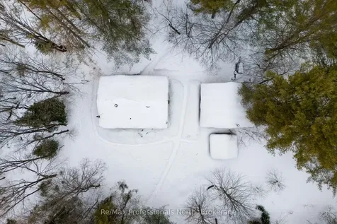 1118 Lone Pine Drive Bracebridge ON P1L 1X4