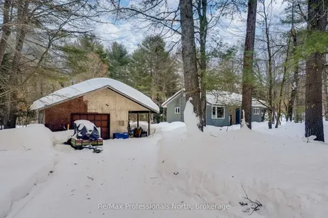 1118 Lone Pine Drive Bracebridge ON P1L 1X4