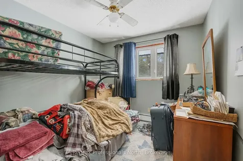 1118 Lone Pine Drive Bracebridge ON P1L 1X4