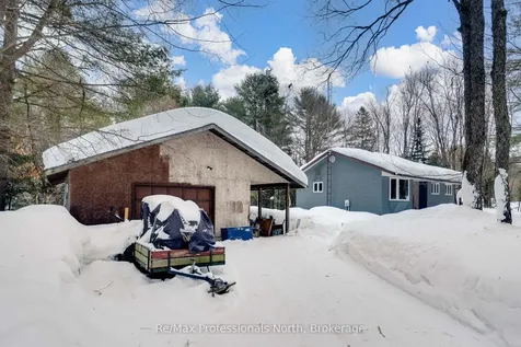1118 Lone Pine Drive Bracebridge ON P1L 1X4