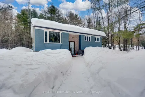 1118 Lone Pine Drive Bracebridge ON P1L 1X4