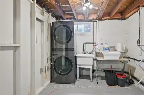 46 The Strand Avenue Brantford ON N3R 1Z4