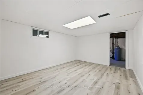 46 The Strand Avenue Brantford ON N3R 1Z4