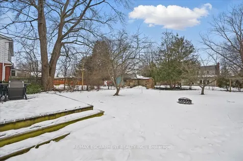 46 The Strand Avenue Brantford ON N3R 1Z4