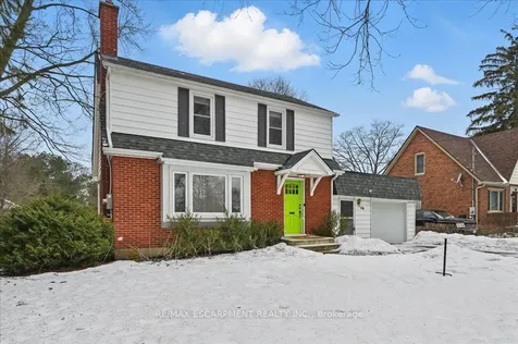 46 The Strand Avenue Brantford ON N3R 1Z4