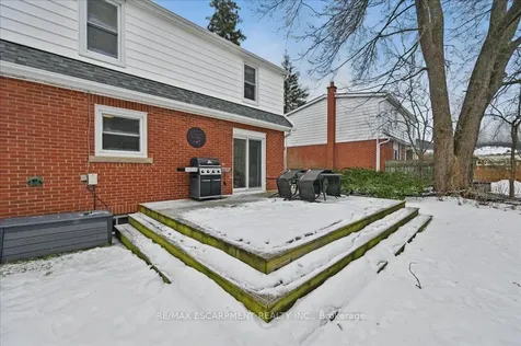 46 The Strand Avenue Brantford ON N3R 1Z4