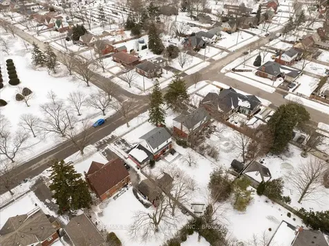 46 The Strand Avenue Brantford ON N3R 1Z4