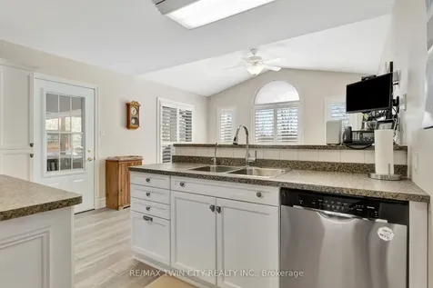 7 Royal York Court Brant ON N0E 1N0