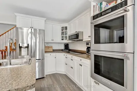 7 Royal York Court Brant ON N0E 1N0