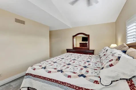 7 Royal York Court Brant ON N0E 1N0