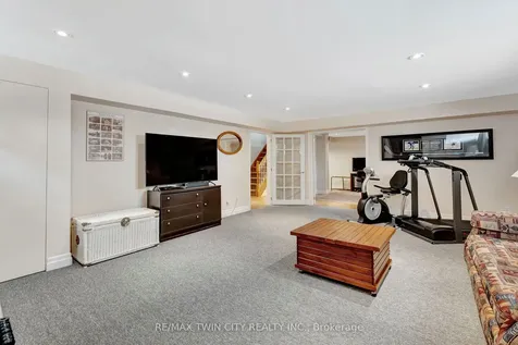 7 Royal York Court Brant ON N0E 1N0