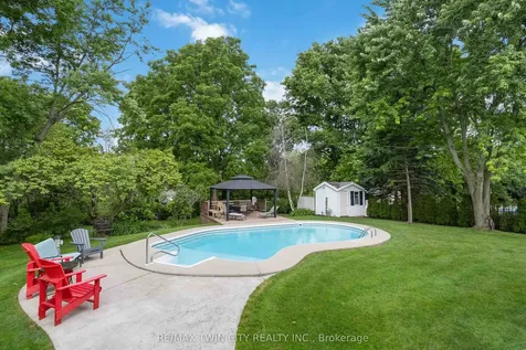 7 Royal York Court Brant ON N0E 1N0