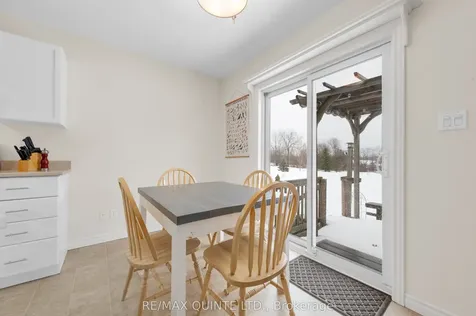 14 Roslin Court Centre Hastings ON K0K 2Y0