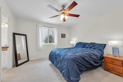 14 Roslin Court Centre Hastings ON K0K 2Y0