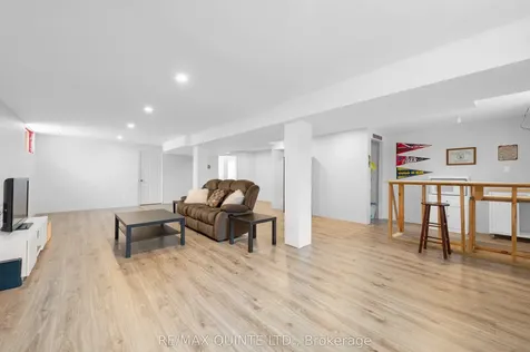 14 Roslin Court Centre Hastings ON K0K 2Y0