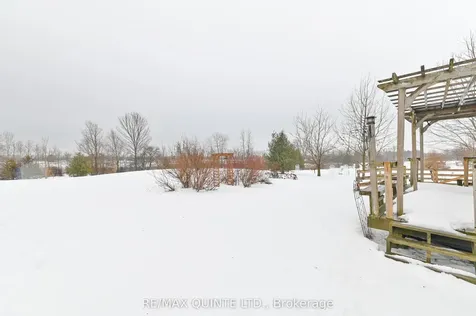 14 Roslin Court Centre Hastings ON K0K 2Y0