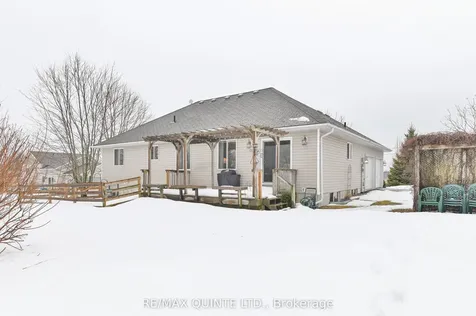 14 Roslin Court Centre Hastings ON K0K 2Y0