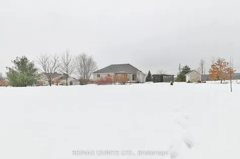 14 Roslin Court Centre Hastings ON K0K 2Y0