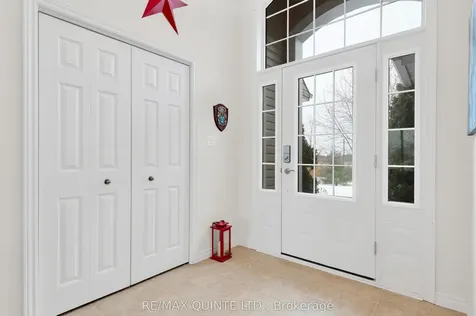 14 Roslin Court Centre Hastings ON K0K 2Y0