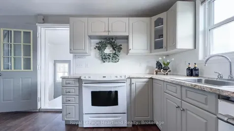 82128 Loyal Line Ashfield-colborne-wawanosh ON N7A 3Y3