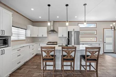 118 Sandbagger Crescent Bluewater ON N0M 1G0