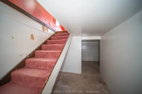 3856 Champlain Street Clarence-rockland ON K0A 1E0