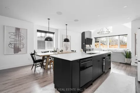 154 Black Willow Crescent Blue Mountains ON L9Y 5L7