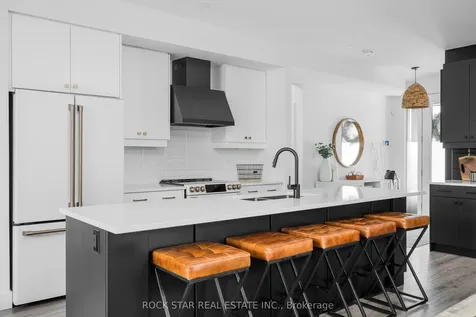 154 Black Willow Crescent Blue Mountains ON L9Y 5L7