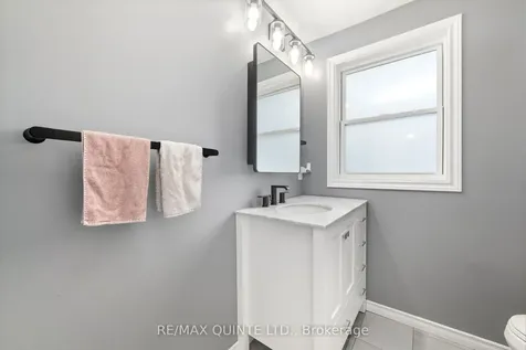 366 Cannifton Road N Belleville ON K0K 1H0